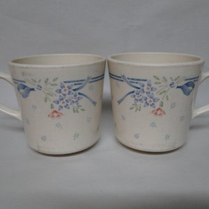 Set van 2 Corning Corelle SYMPHONY-patroon koffiekopjes