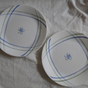 Set of 2 Corning Corelle LINEN FLOWERS Pattern 10-1/4&quot; Dinner Plates