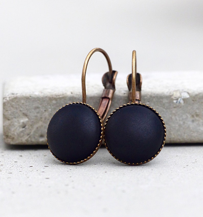 Basic earrings with matt, black gemstone vintage look afbeelding 1