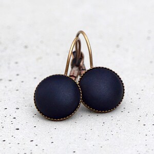 Basic earrings with matt, black gemstone vintage look afbeelding 5