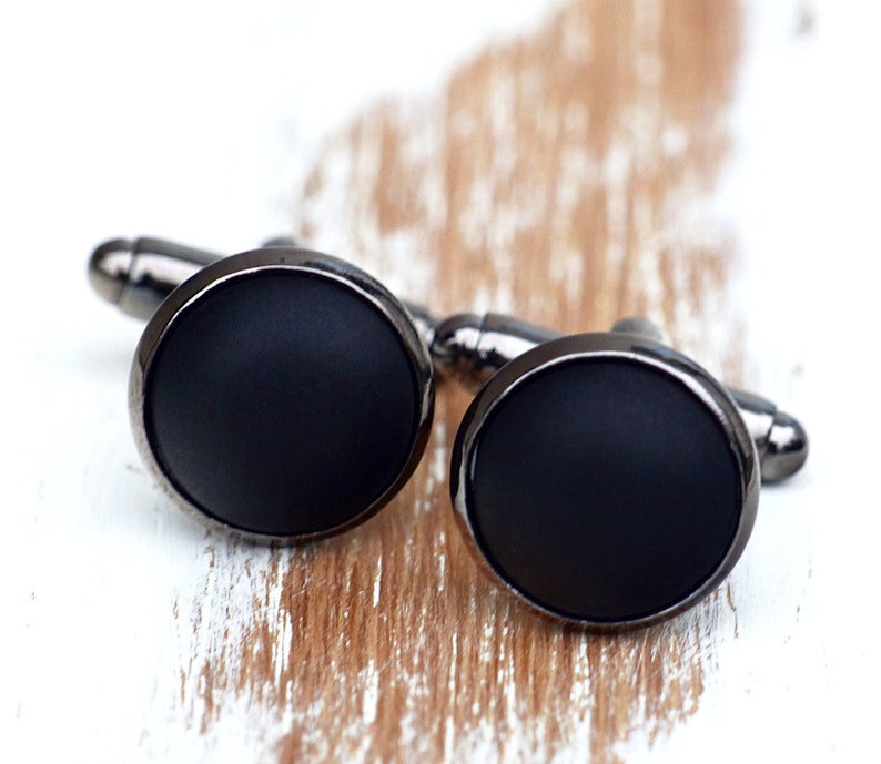 Cufflinks // Matt black image 2