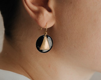 Elegant gold-plated earrings ~ Alma ~ simple and pure earrings with enamel plates