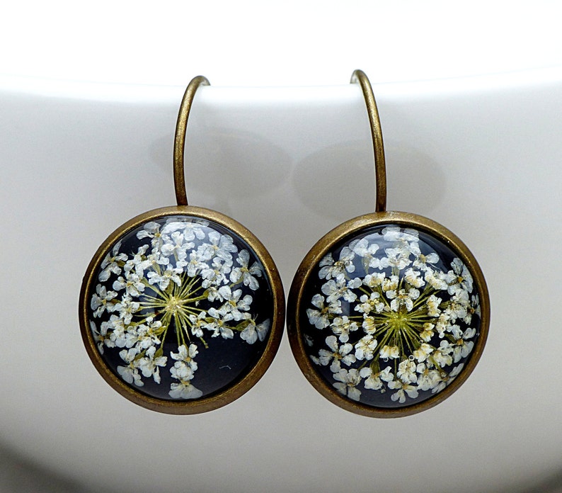 Real flowers Earrings image 2