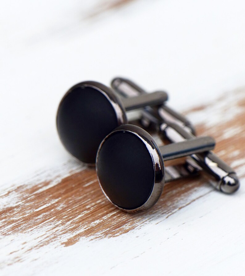 Cufflinks // Matt black image 4