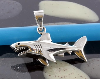 Shark pendant, 925 sterling silver