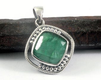 Emerald in 925 sterling silver, pendant