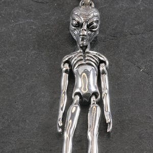Alien, silver, movable pendant