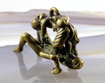Man and woman, bronze, erotica
