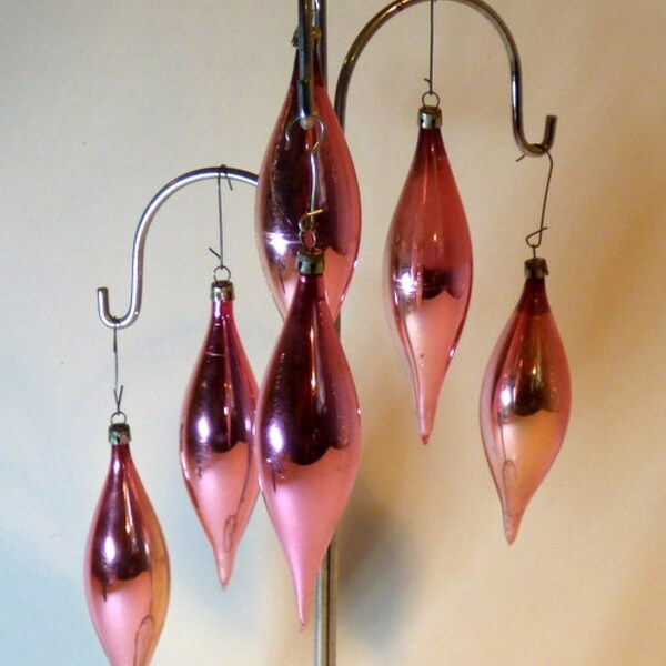 Vintage Pink Icicle Ornaments made in Poland - 6 in box 1950's