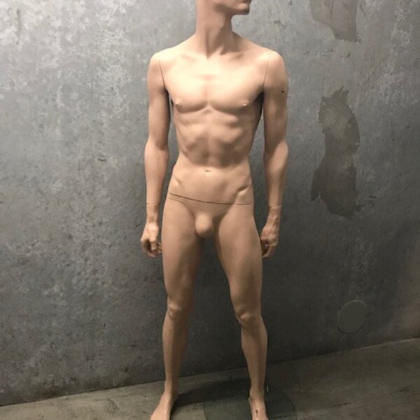 Belgium made John Nissan male mannequin