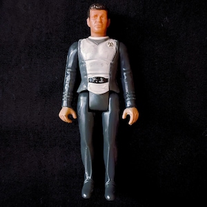 Vintage 70&#39;s Star Trek Captain Kirk Action Figure: MEGO 3.75&quot; Collectible Toy