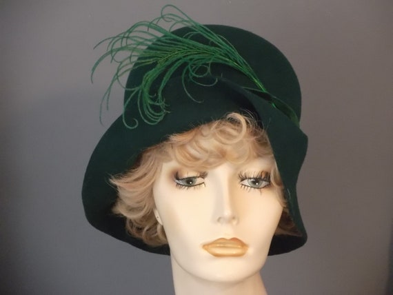 Felt Hat With Feather Vintage Style 