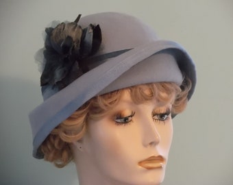 Women's vintage style blue hat, light blue felt hat, wedding hat, mother of bride, blue winter cloche, 1030's 1040's style,formal felt hate