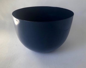 Beautiful Navy Blue Enamel Finel Kaj Franck Serving Bowl