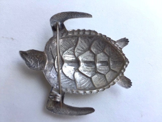 Beautiful Sterling Silver Sea Turtle Pin - image 7