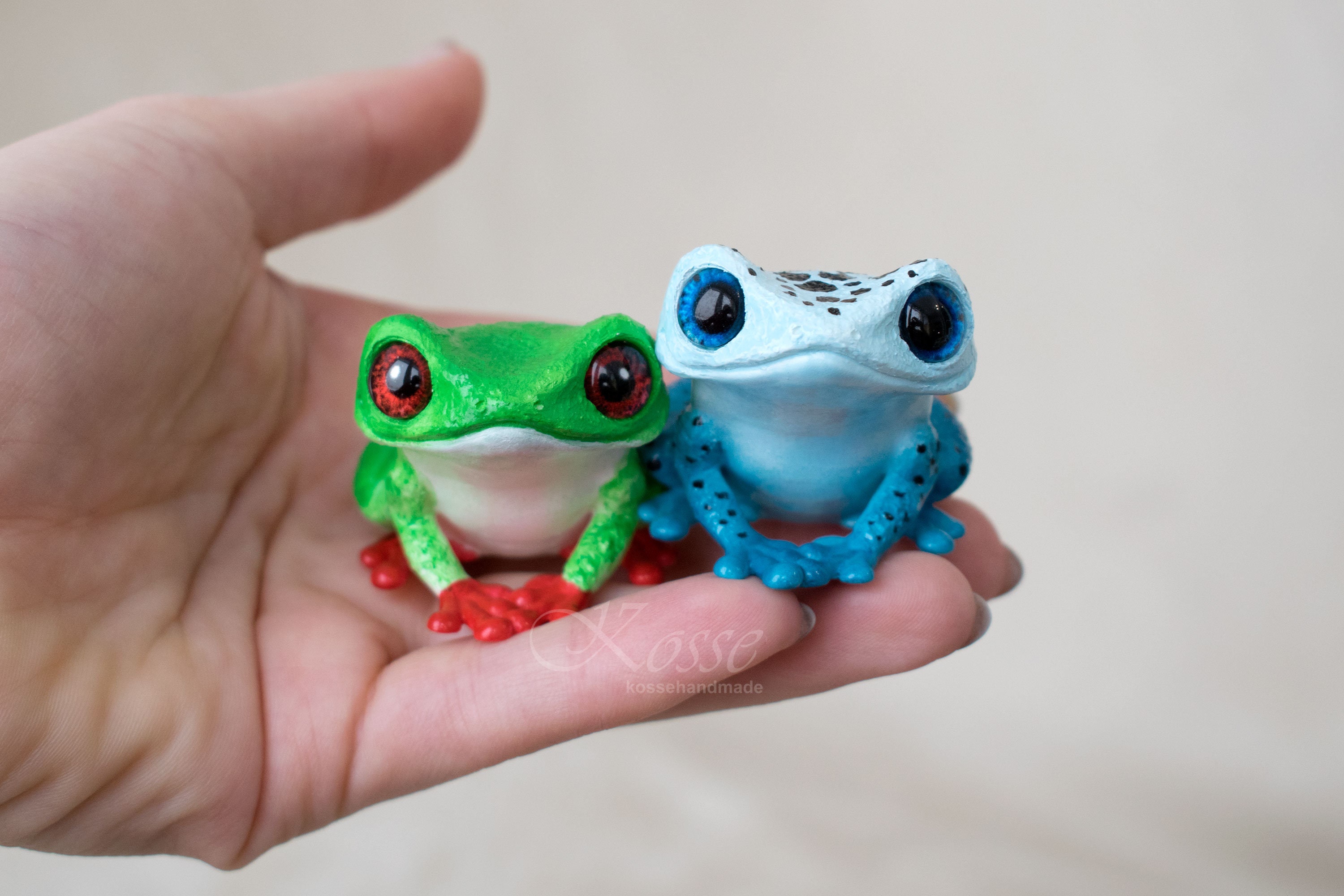 Cute frog figurine amphibians reptile figurine | Etsy