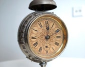 Home décor clock, Junghans larm clock from the beginning of the 20th century
