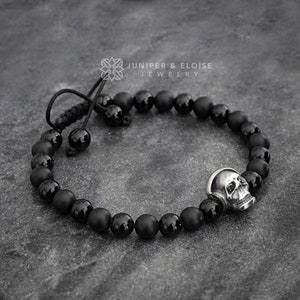 Pulsera de calavera, el mejor regalo de Navidad para él. Pulsera masculina negra mate, calavera DJ de plata 925. Regalo ideal para él.