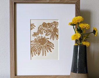 Impresión linográfica original de Coneflowers, hecha a mano, de 5x7, tinta ocre amarilla sobre cartulina color crema, sin marco.