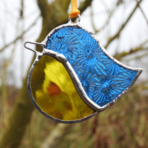 Stained Glass 'Blue Tit' Sun Catcher Heart Shaped Bird, Hanging Window Art,Blue & Yellow Glass,Bird,Spring Decor,Wildlife