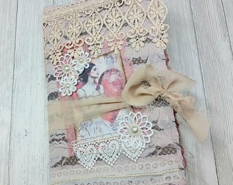 Valentine Junk Journal for Women, Bridal Shower Gift for Sister, Best Friend Birthday Gift for Her, Anniversary Gift for Mom