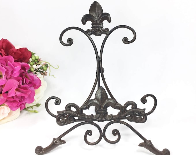 Fleur de Lis Brown Metal Easel, Vintage Plate Display Stand #B249