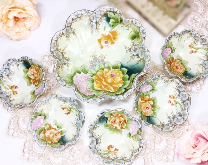 Set of 6 Vintage Floral Gilt Scalloped Edged Fruit & Berry Bowls  #836