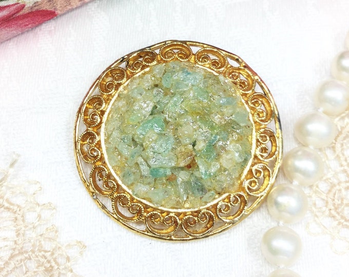 Vintage Green Stone Circle Brooch, Cameo Pin, Victorian Jewelry #B448