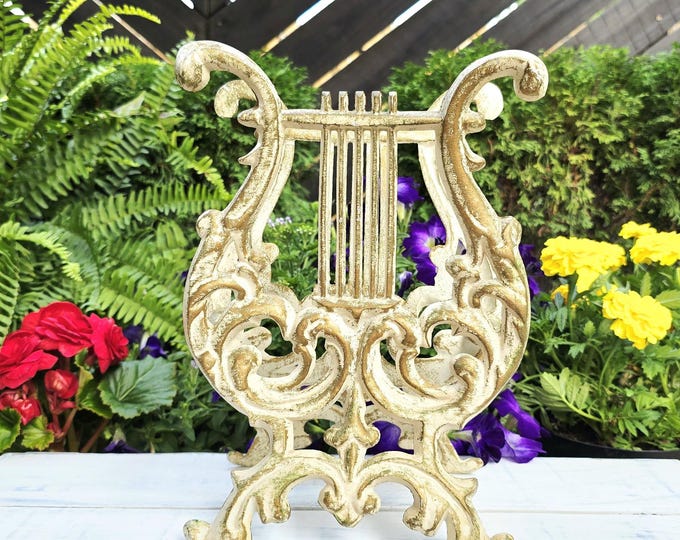 Metal Lyre Magazine Rack #B756