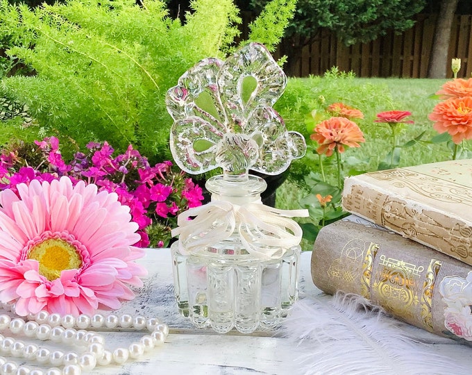 Ornate Ribbon Perfume Bottle, Faceted Glass Vanity Decor #B675