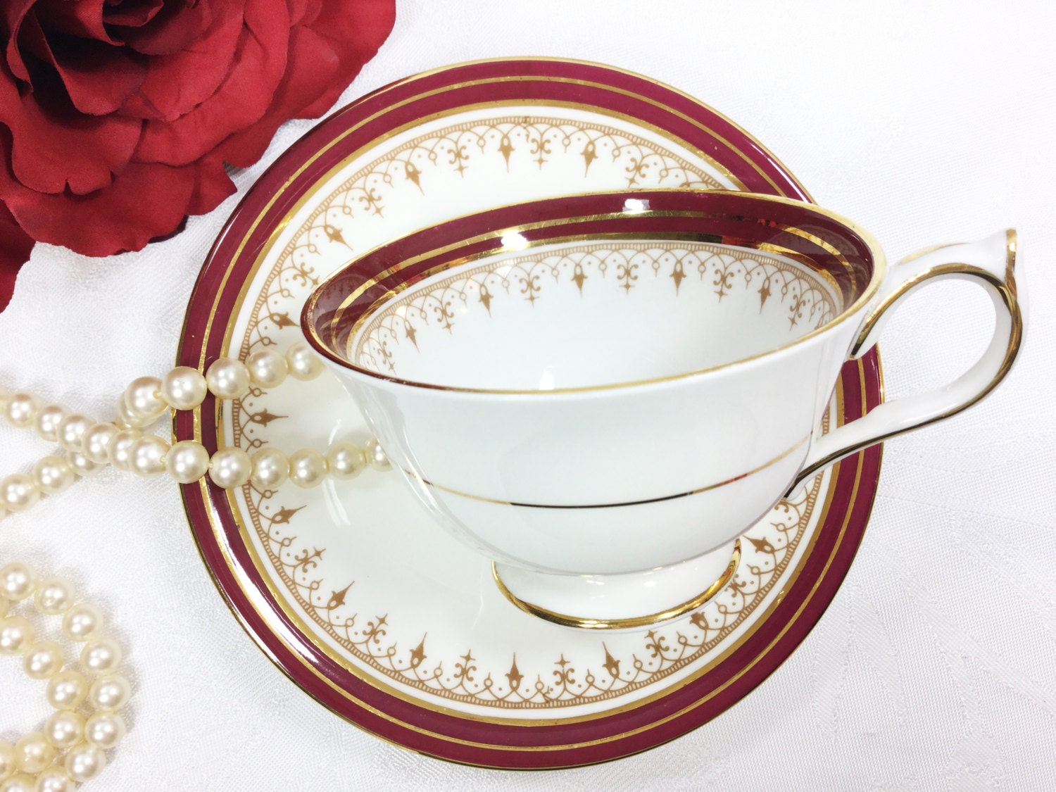 18 Piece Aynsley Durham Bone China Tea Set, Tea Cup & Saucer, England