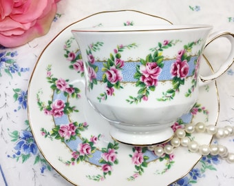 Queen Anne Bone China English Tea Cup & Saucer Tea Set  #942