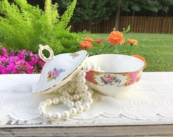 Royal Albert Lady Carlyle Covered Dish, Lady Carlyle Trinket Box, Royal Albert English Bone China #B699