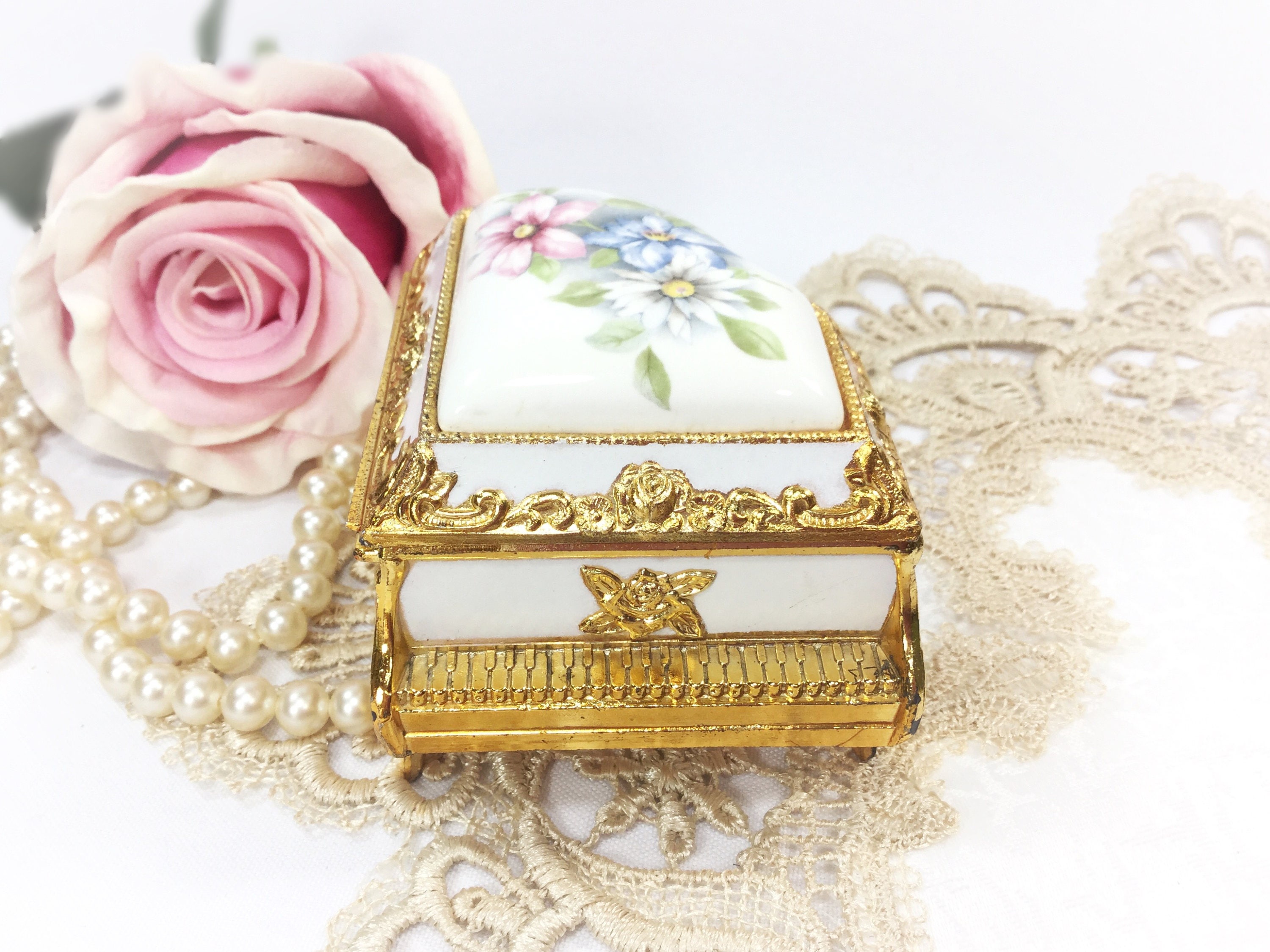 RESERVED 4 Lauren Westland Co. Musical White/ Gold Floral Piano