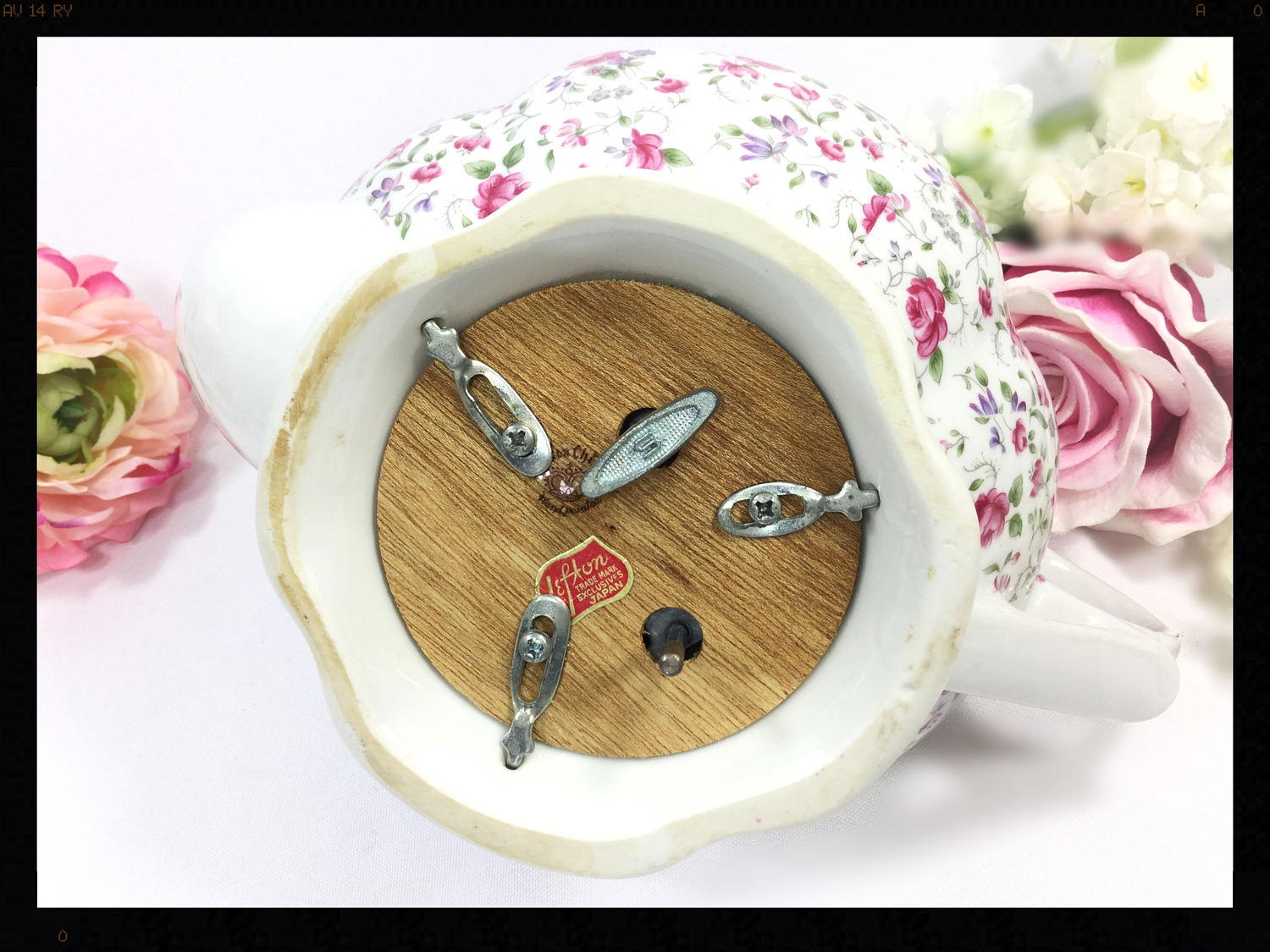 Lefton Rose Chintz Musical Teapot, Lefton Chintz Teapot Perfect for Tea