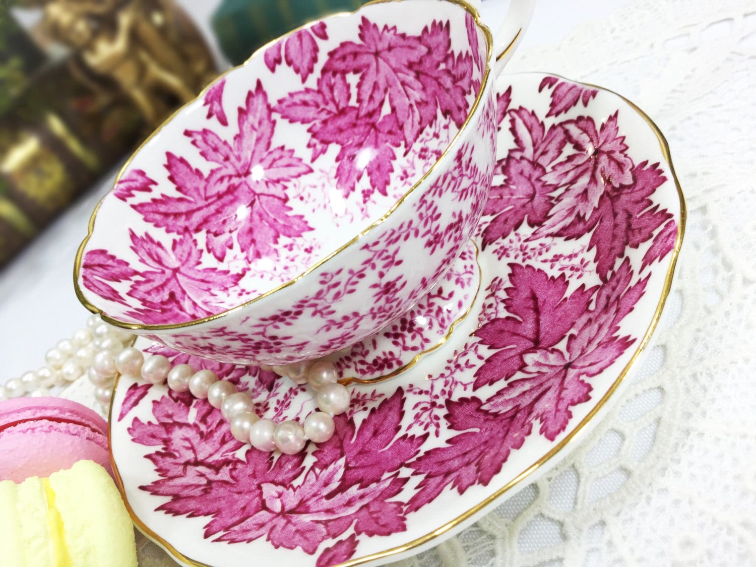 Dazzling Coalport Maroon Leaf Gilt Fine Bone China English Tea Cup