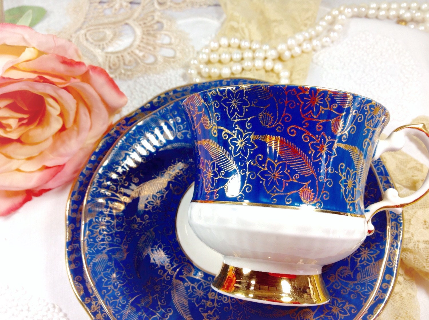 Absolutely Divine Elizabethan Soverign Pattern Fine Bone China England Trio Tea Set Tea Party