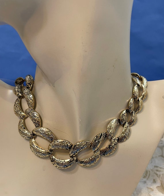 Gold Tone Chain Link Choker. 18 Inch Antiqued Textured. Big Large