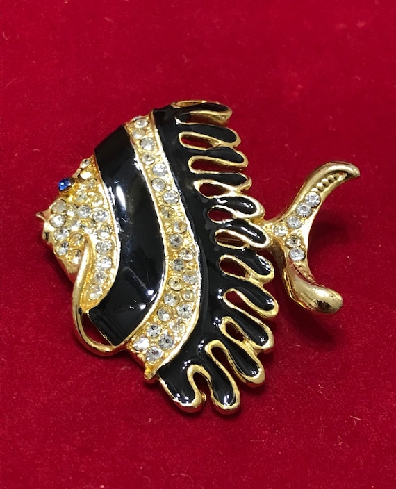 2 x Black Enamel Angel Fish Pendant Charms Rhinestone