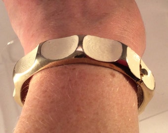 Vintage Goldtone Clamper Bracelet: Cream Enamel Bangle