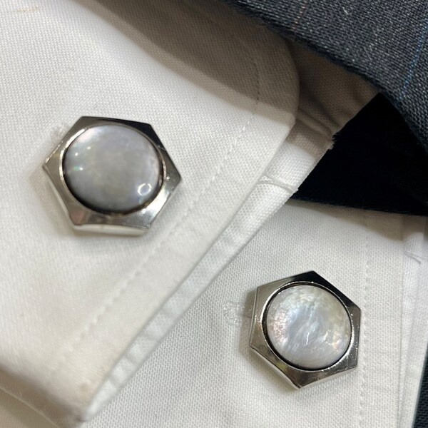 Vintage Gray Mother of Pearl Cufflinks. Grey MOP Silver Tone Cufflinks. Prom Wedding Formal Man’s Accessory. Gift Boxed