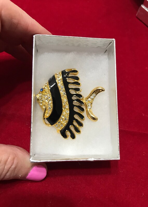 2 x Black Enamel Angel Fish Pendant Charms Rhinestone