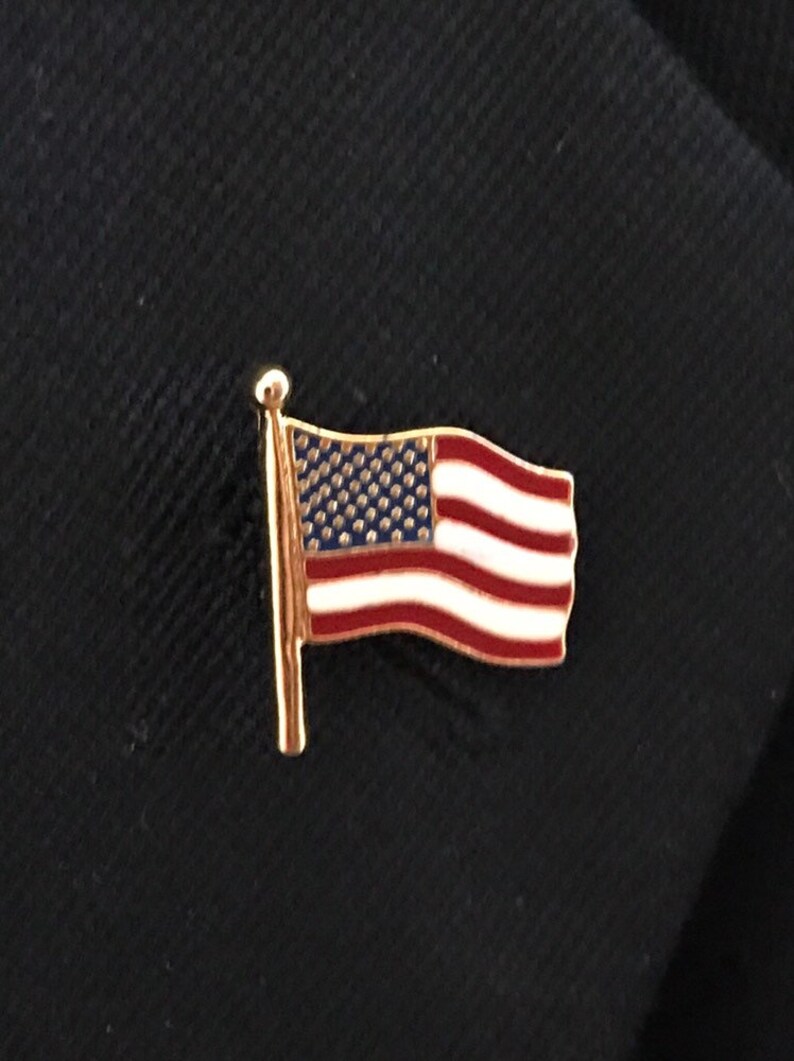 US American Flag Lapel Pin. Enamel on Gold Tone Collectible | Etsy
