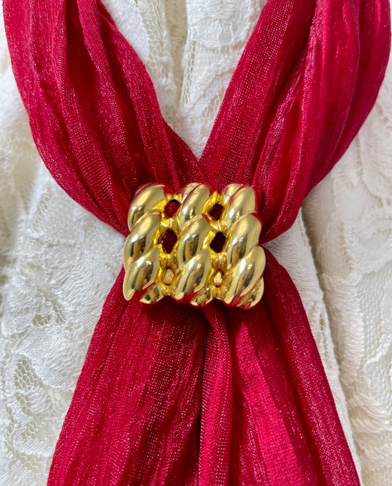 Vintage Scarf Clip. Square Gold Tone Open Work Rop