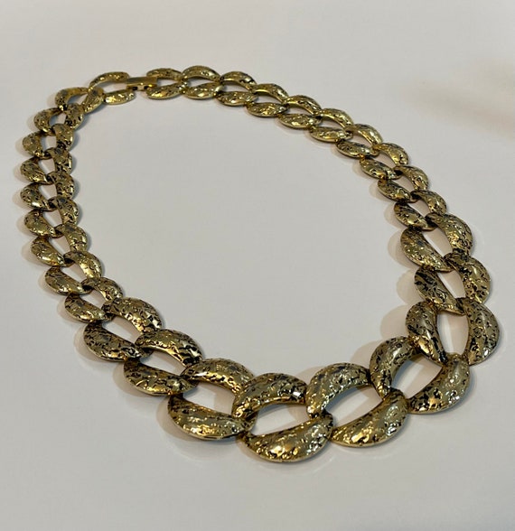 Gold Tone Chain Link Choker. 18 Inch Antiqued Tex… - image 2