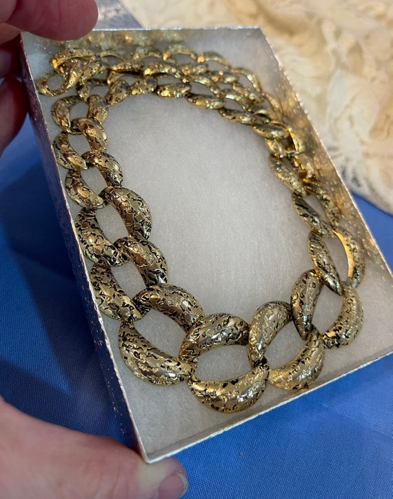 Gold Tone Chain Link Choker. 18 Inch Antiqued Tex… - image 8