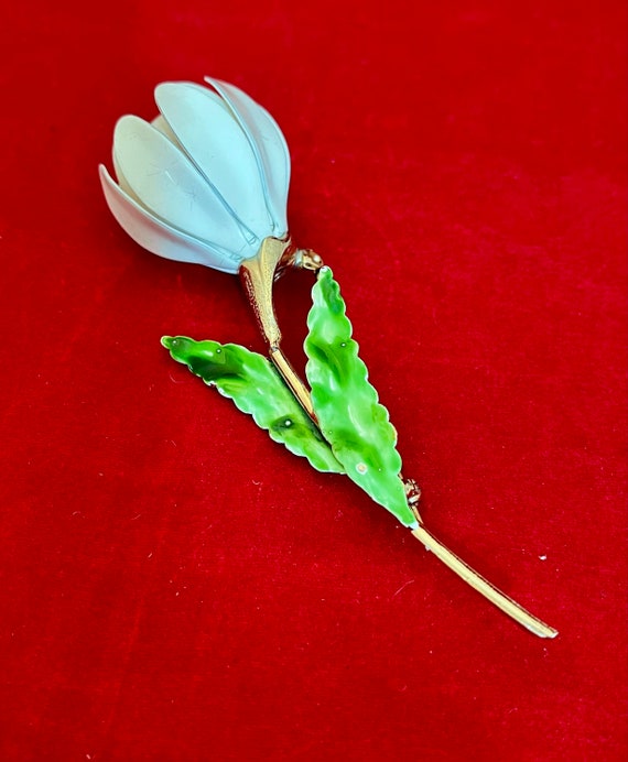 Large White Flower Brooch. Big Floral Coat Pin. 1… - image 2