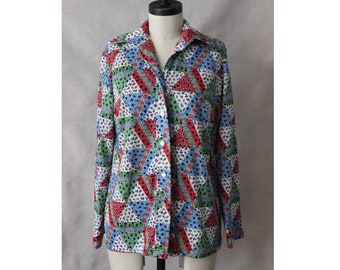 Holiday Sale! Vintage 1970s Button Down Collared Pattern Shirt