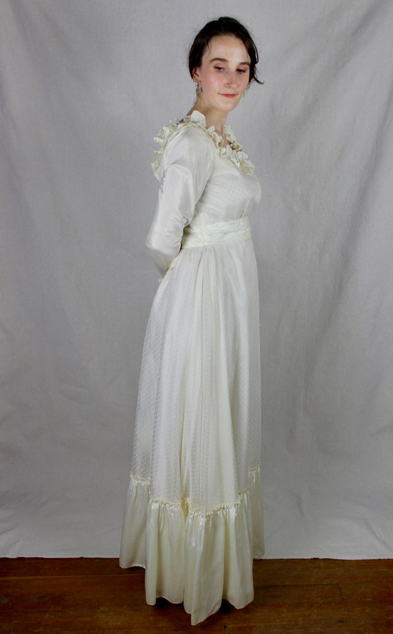 Vintage 1960s/70s Bohemian Wedding Dress / Lorrie… - image 2