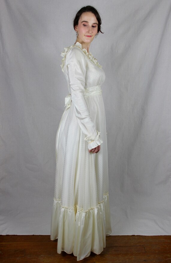 Vintage 1960s/70s Bohemian Wedding Dress / Lorrie… - image 4